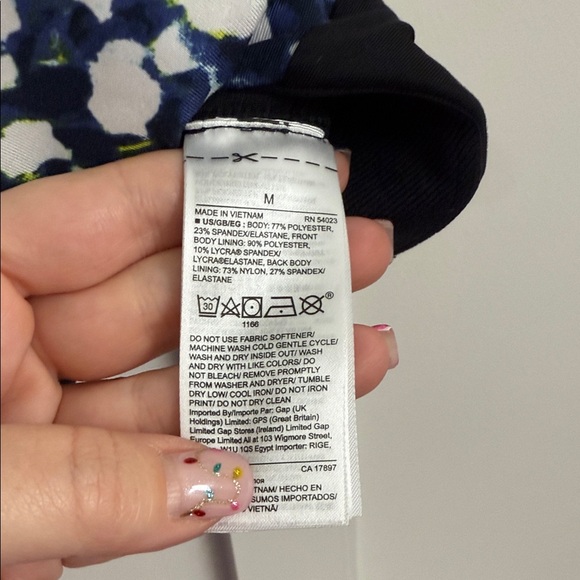 Gap Fit sports bra - Picture 2 of 4